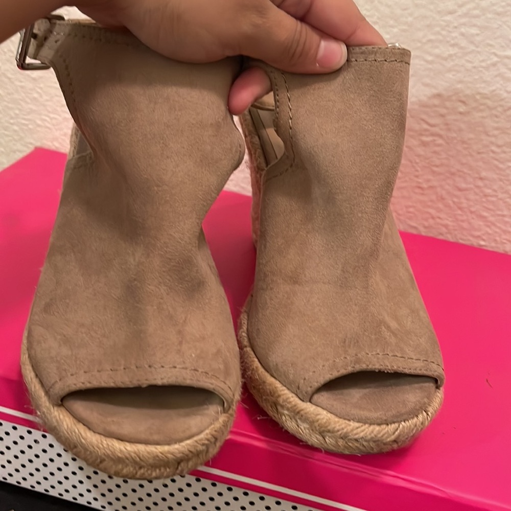 Wedges - Picture 5 of 5